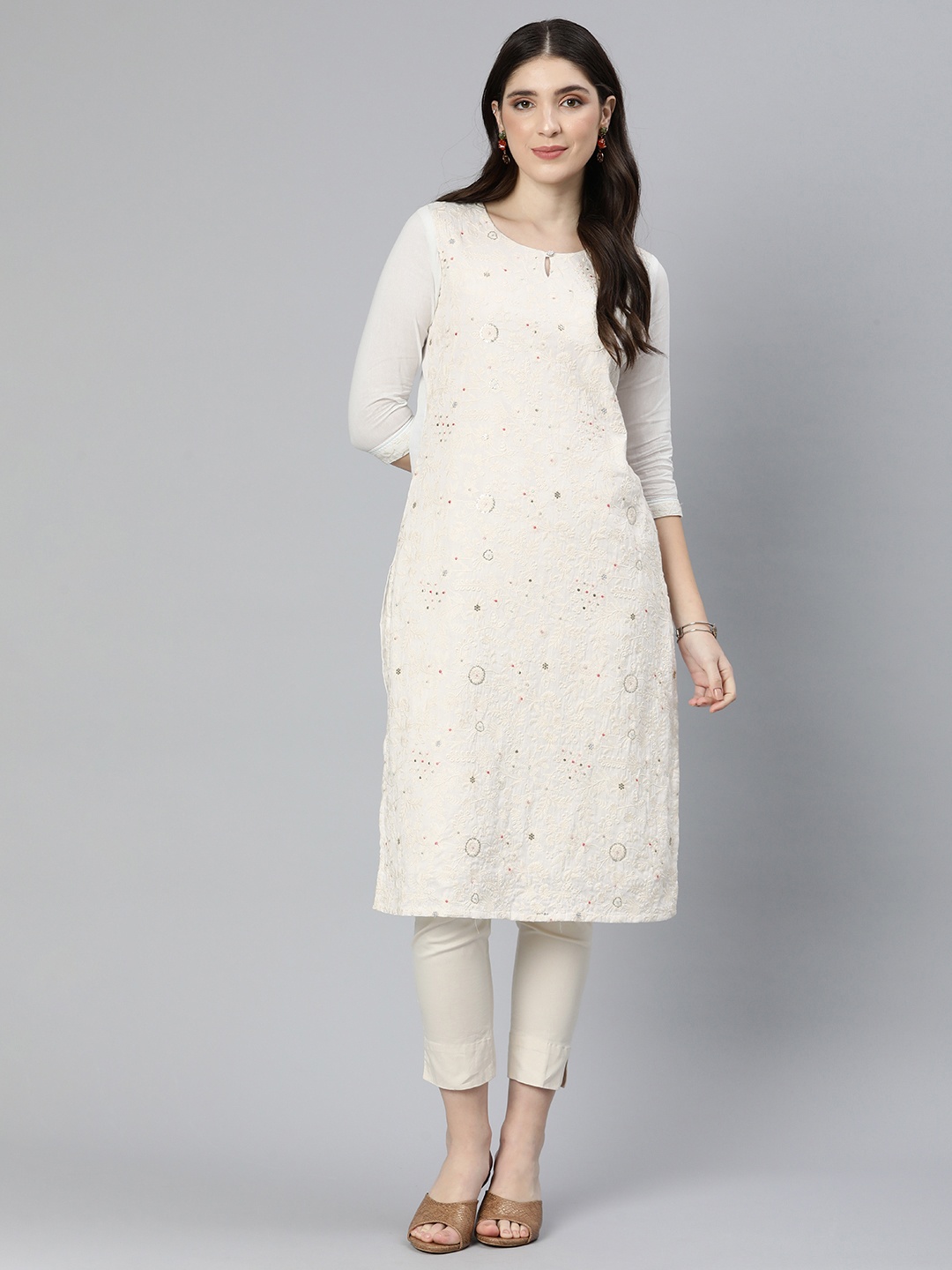 

ETIQUETTE Women Floral Embroidered Thread Work White Romance Kurta, Off white