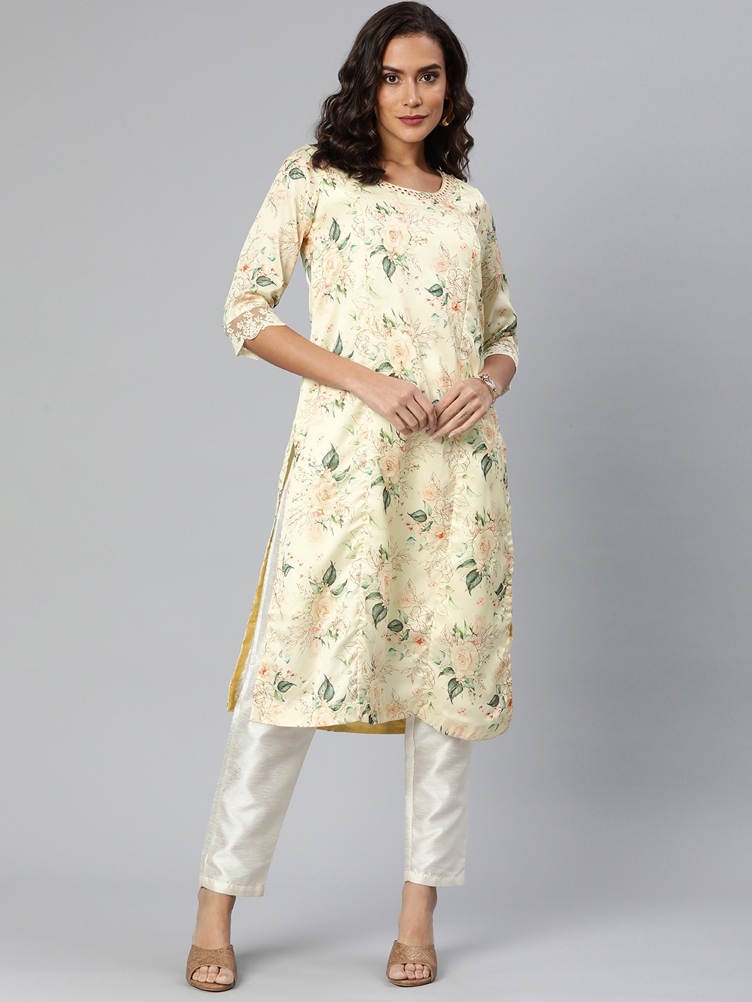 

ETIQUETTE Women Floral Printed Mirror Work Kurta, Off white