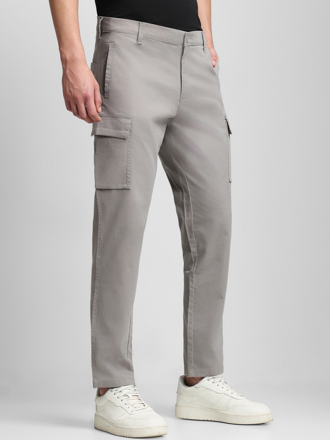 

Dennis Lingo Men Slim Fit Wrinkle Free Cargos Trousers, Grey