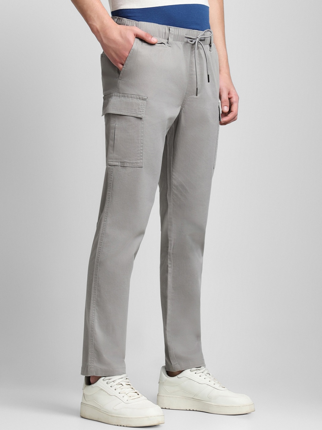 

Dennis Lingo Men Slim Fit Smart Wrinkle Free Trousers, Grey