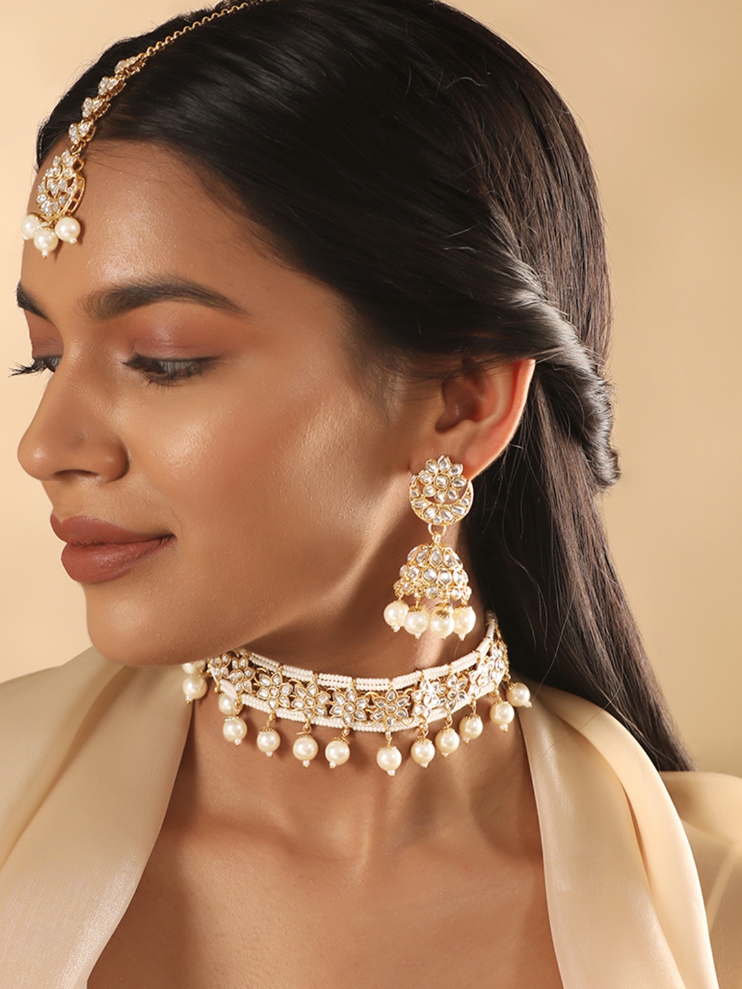 

Rubans Gold-Plated Kundan Studded & Beaded Necklace & Earrings With Maang Tikka