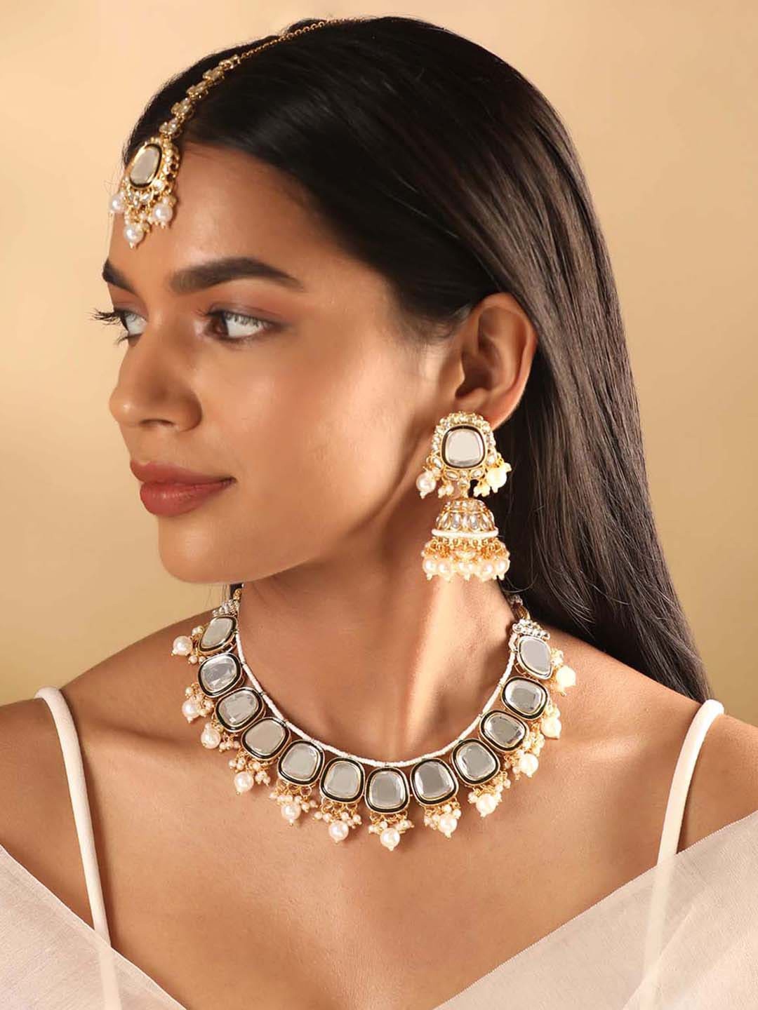 

Rubans Gold-Plated Kundan Studded & Beaded Necklace & Earrings With Maang Tikka