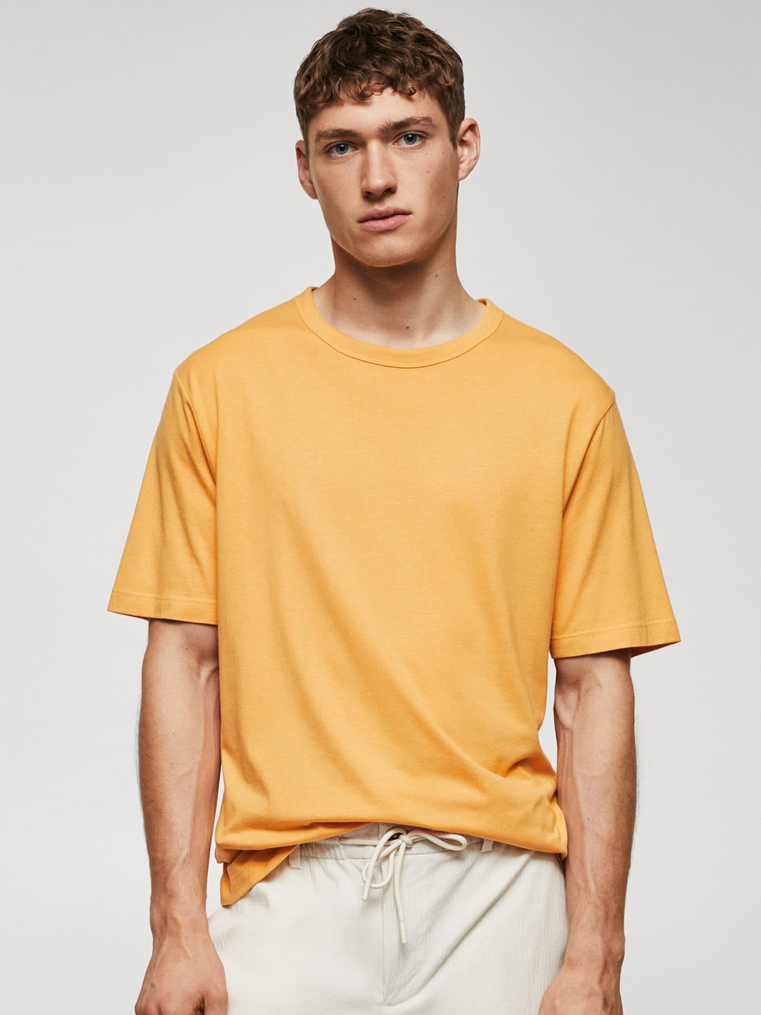 

MANGO MAN Round Neck T-shirt, Yellow