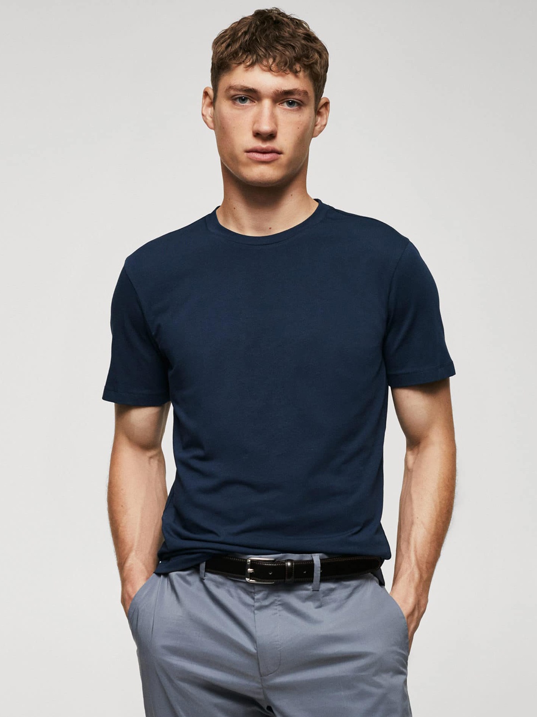 

MANGO MAN Solid T-shirt, Navy blue