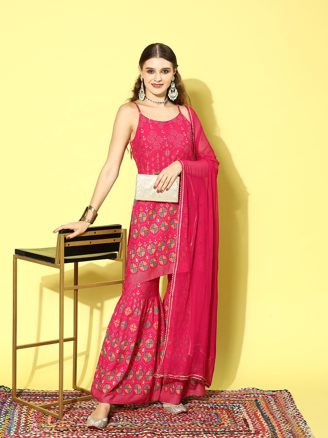 

Stylum Ethnic Motifs Printed Regular Kurti with Sharara & Dupatta, Magenta