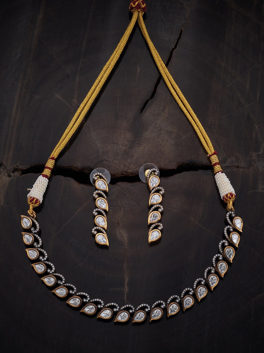 

Kushal's Fashion Jewellery Kundan-Studded Jewellery Set, Gold