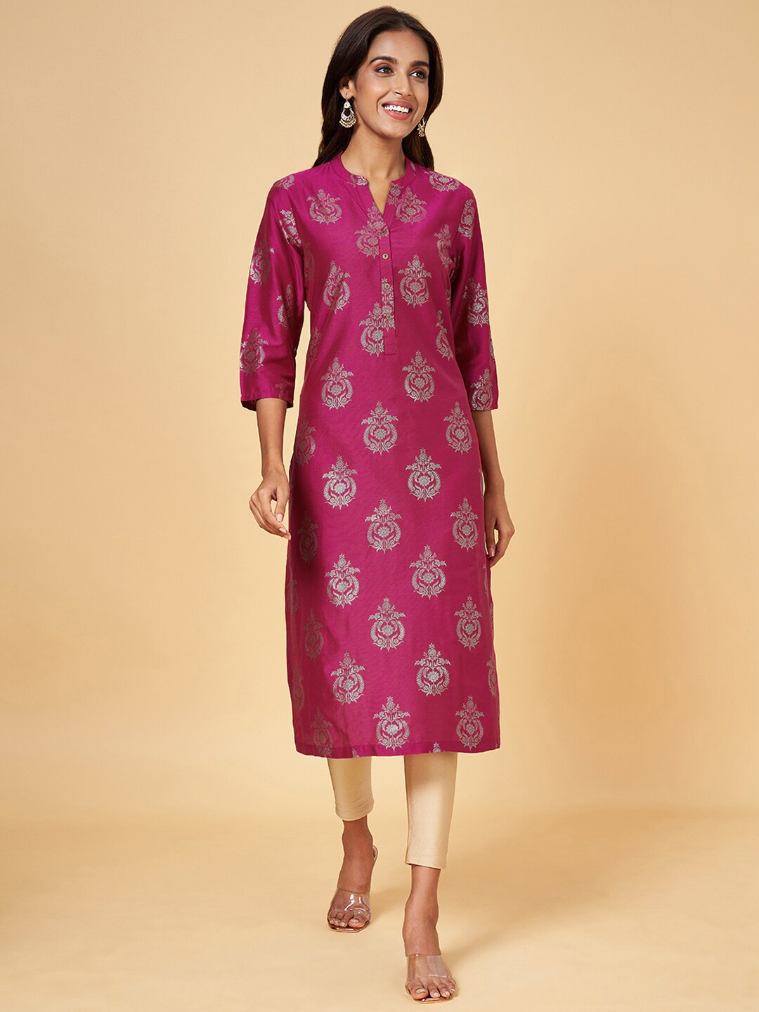 

RANGMANCH BY PANTALOONS Ethnic Motifs Printed Mandarin Collar Straight Kurta, Magenta