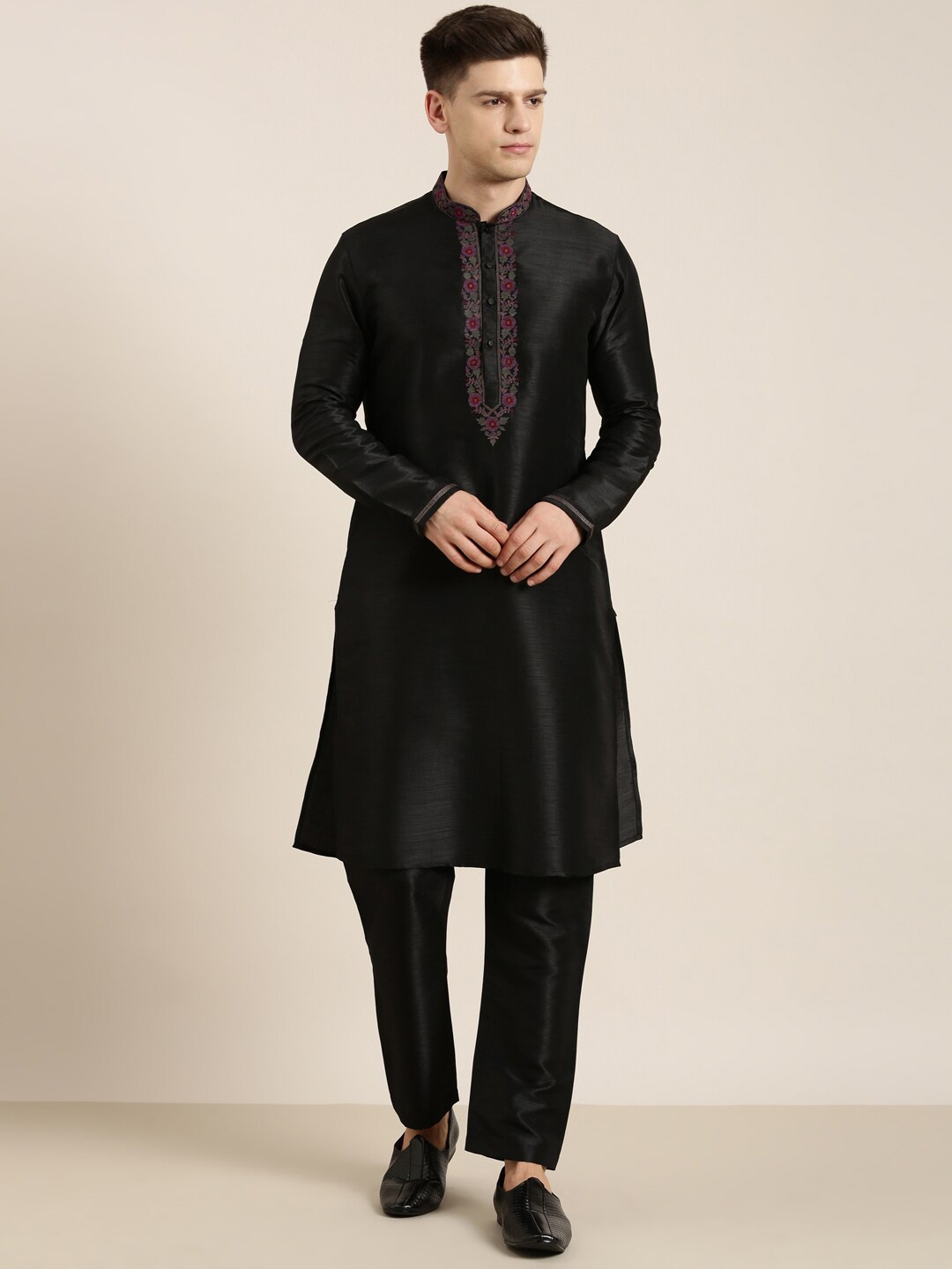 

TheEthnic Co Floral Embroidered Regular Kurta with Trousers, Black