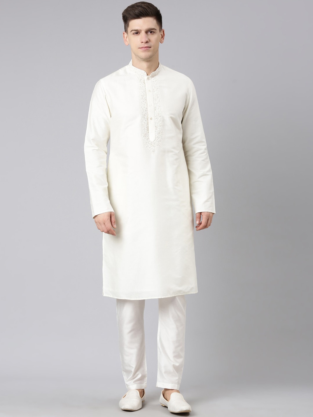 

TheEthnic.Co Floral Yoke Design Regular Thread Work Kurta with Trousers, Cream