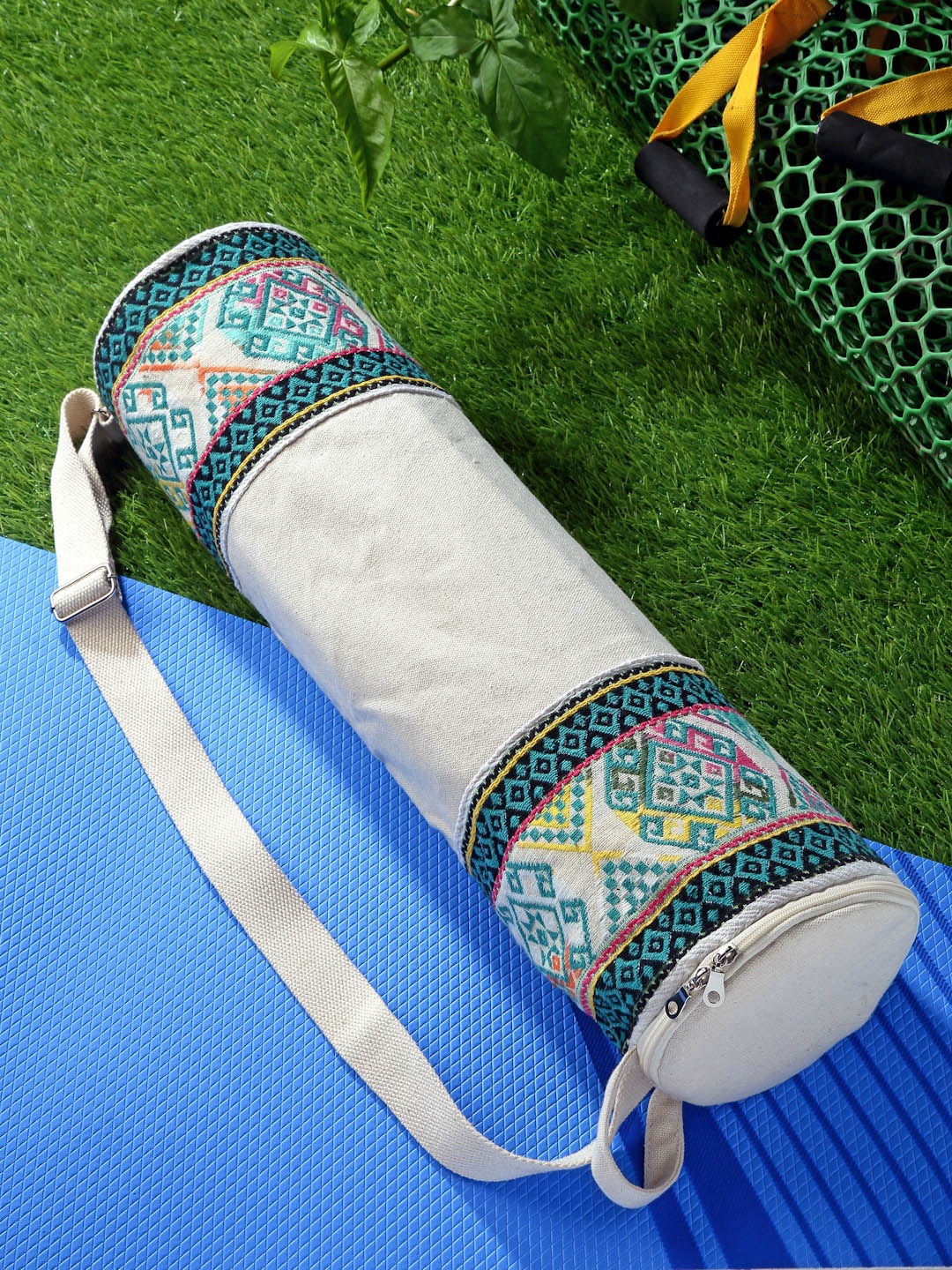 

Anekaant Ethnic Motifs Printed Eco Friendly Cotton Canvas Yoga Bag, White