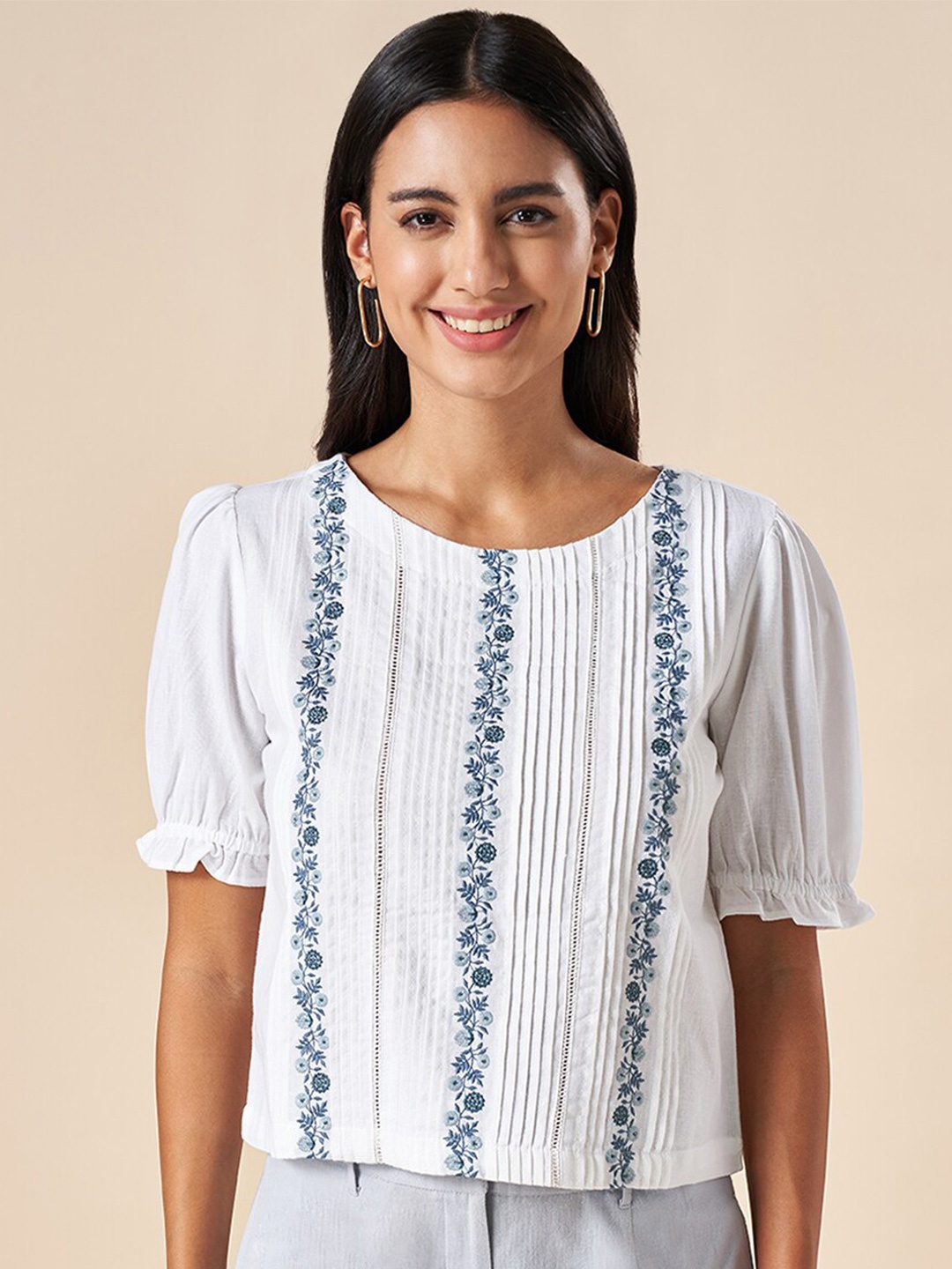 

AKKRITI BY PANTALOONS White Puff Sleeve Cotton Crop Top