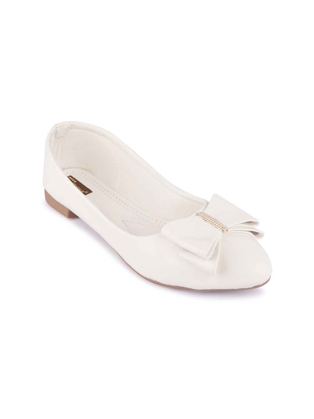 

DESI COLOUR Pointed Toe Ballerinas With Bows, White