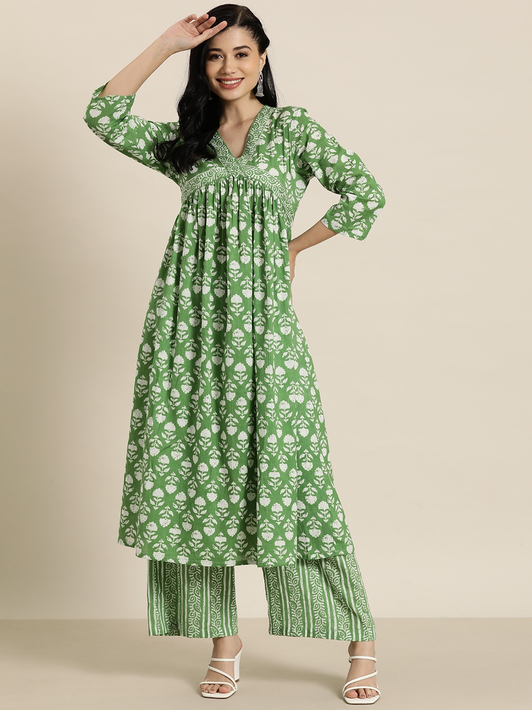 

HERE&NOW Women Ethnic Motifs Printed Pleated Pure Cotton Kurta with Palazzos, Green