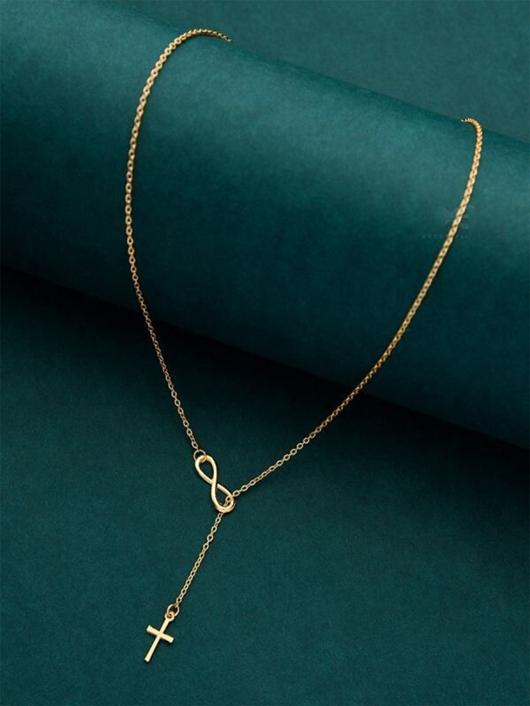 

Pinapes Unisex Gold-Plated Necklace
