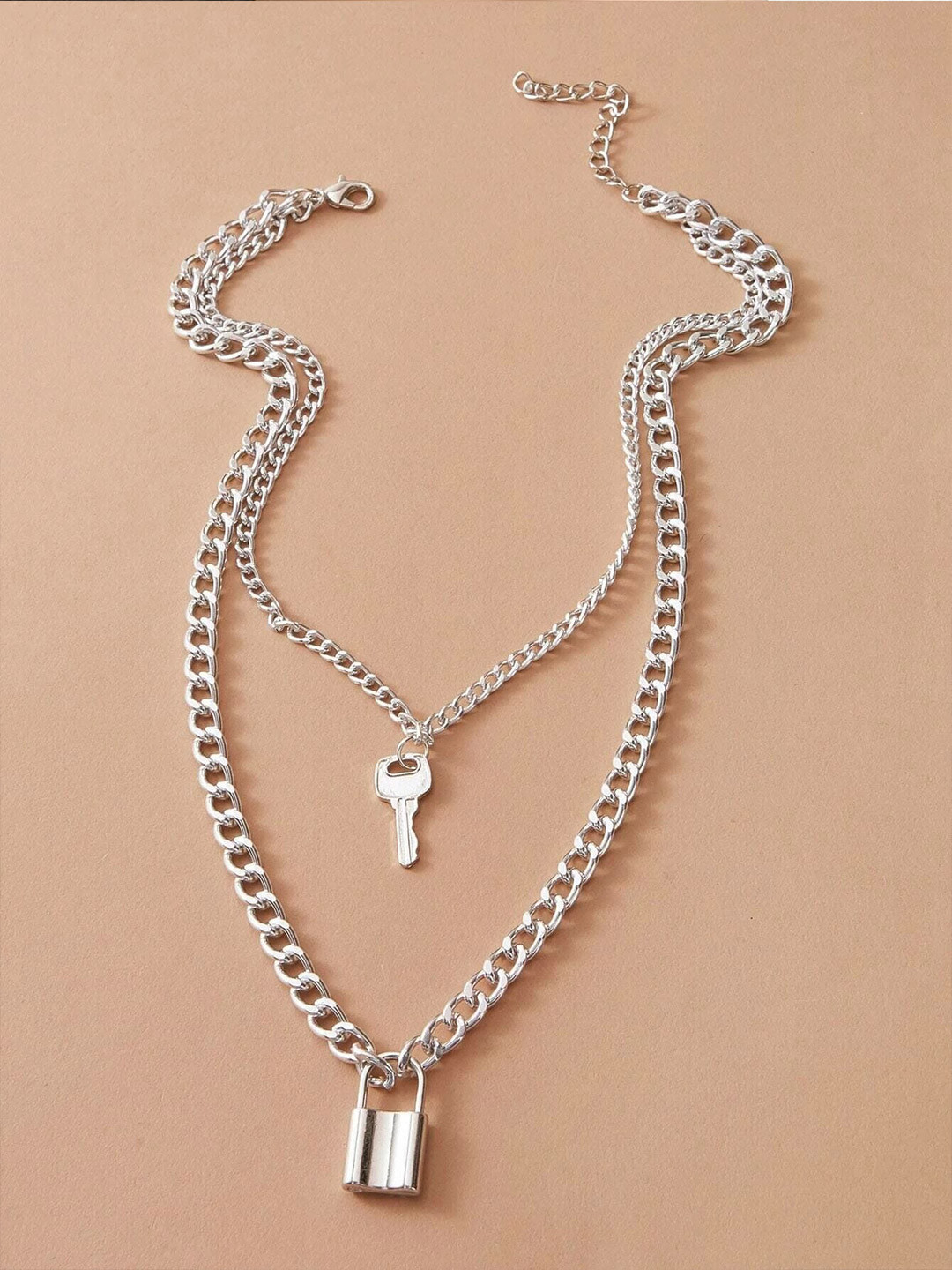 

Pinapes Unisex Silver-Plated Necklace