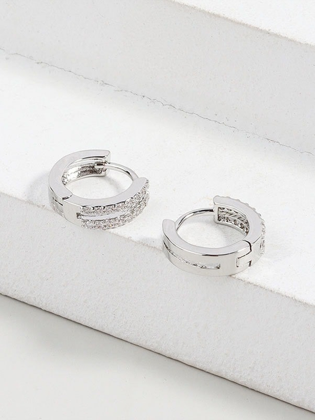 

MYKI Silver-Plated Classic Hoop Earrings