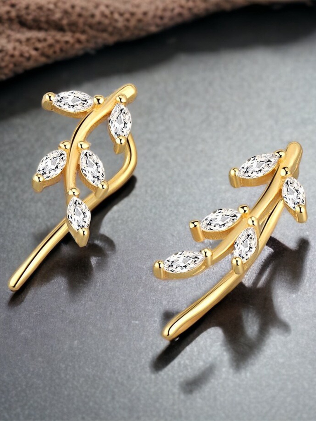 

MYKI Gold-Plated Classic Studs Earrings