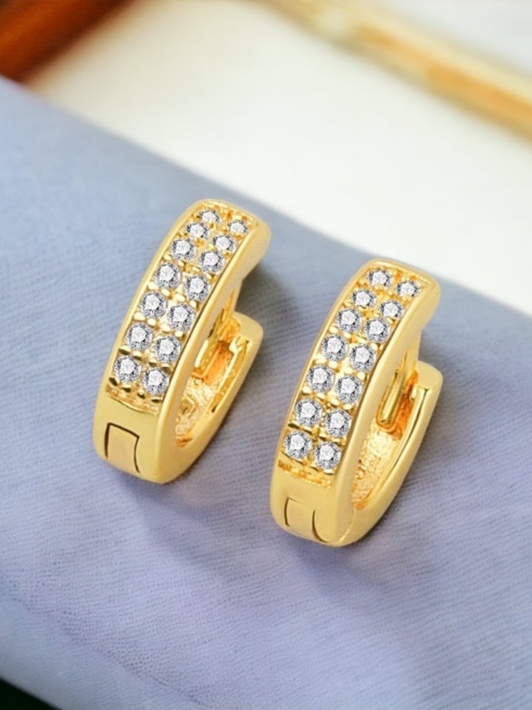 

MYKI Gold-Plated Cubic Zirconia-Studded Classic Hoop Earrings