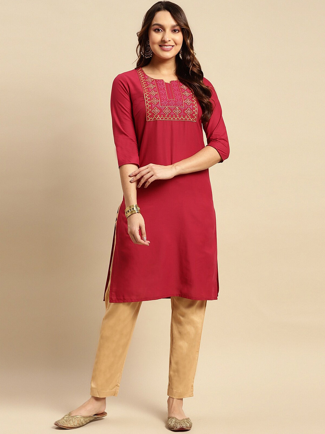 

Rangita Yoke Design Thread Work Pure Cotton Kurta, Maroon