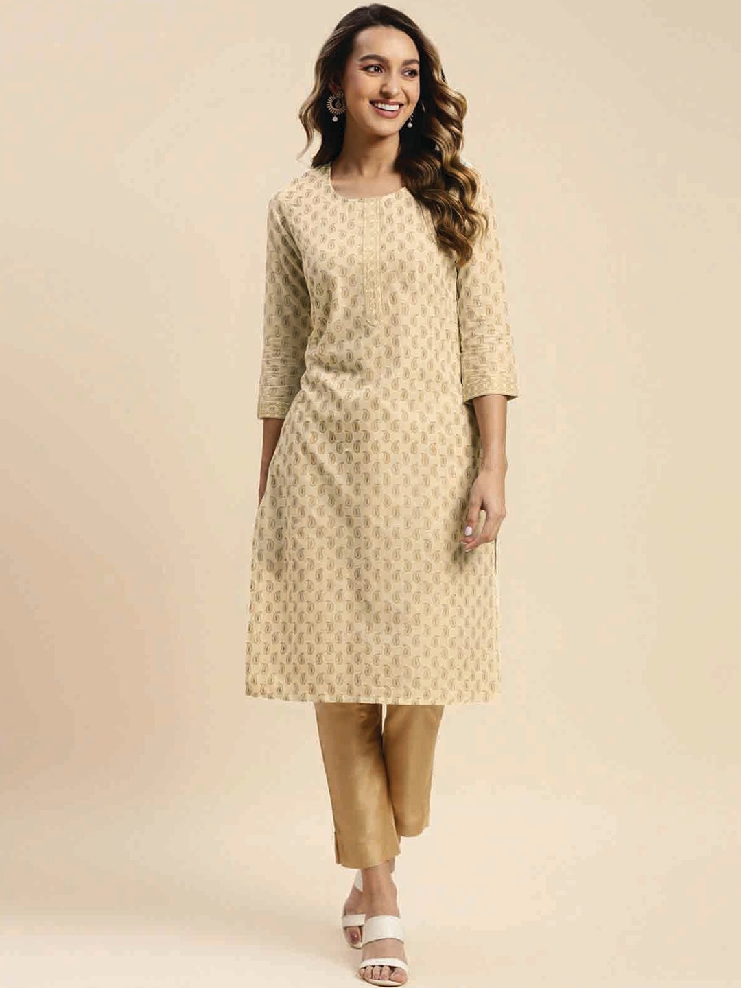

Rangita Paisley Printed Pure Cotton Straight Kurta, Beige