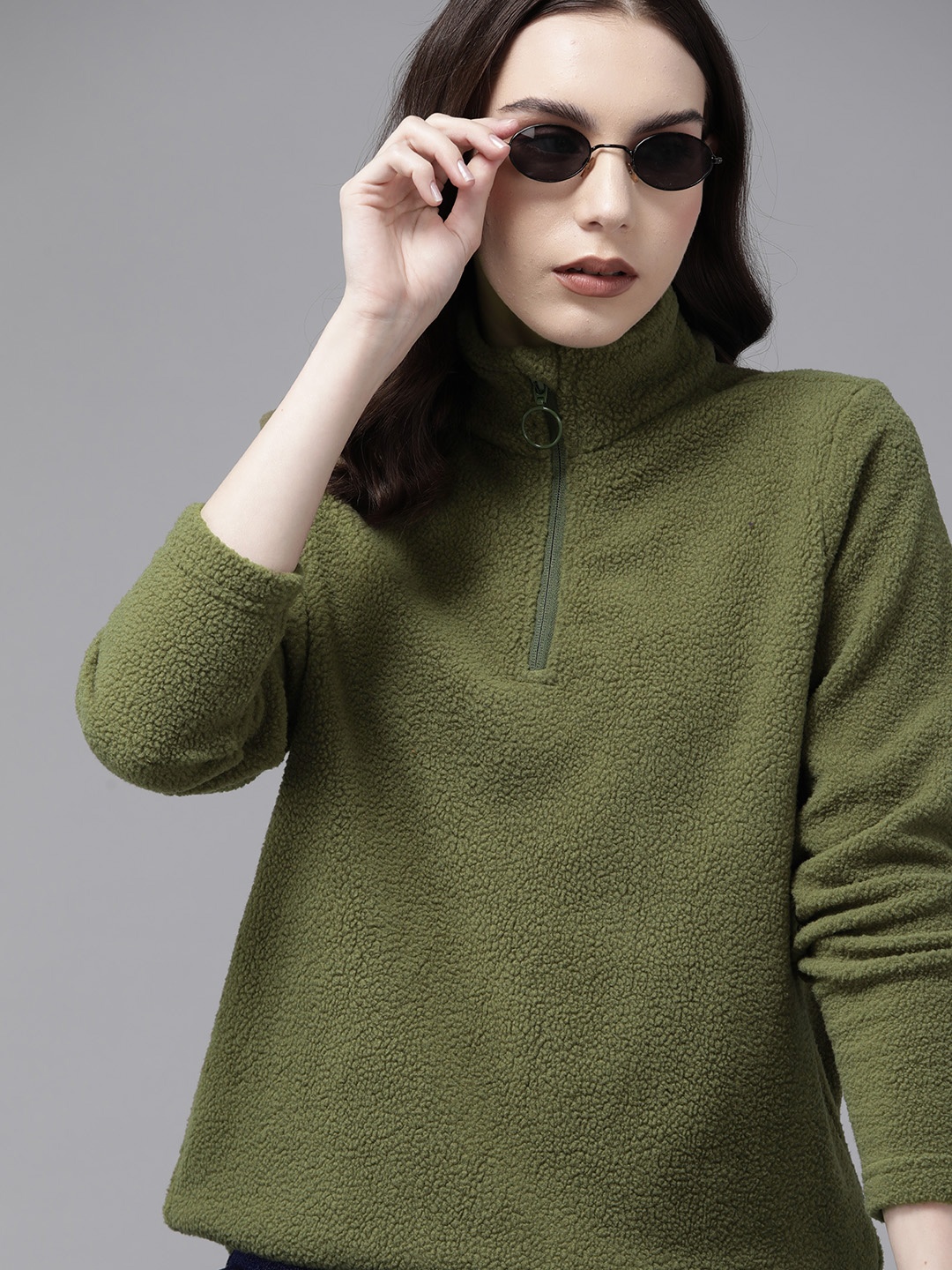 

Roadster Women Solid Pullover Sweatshirt, Olive