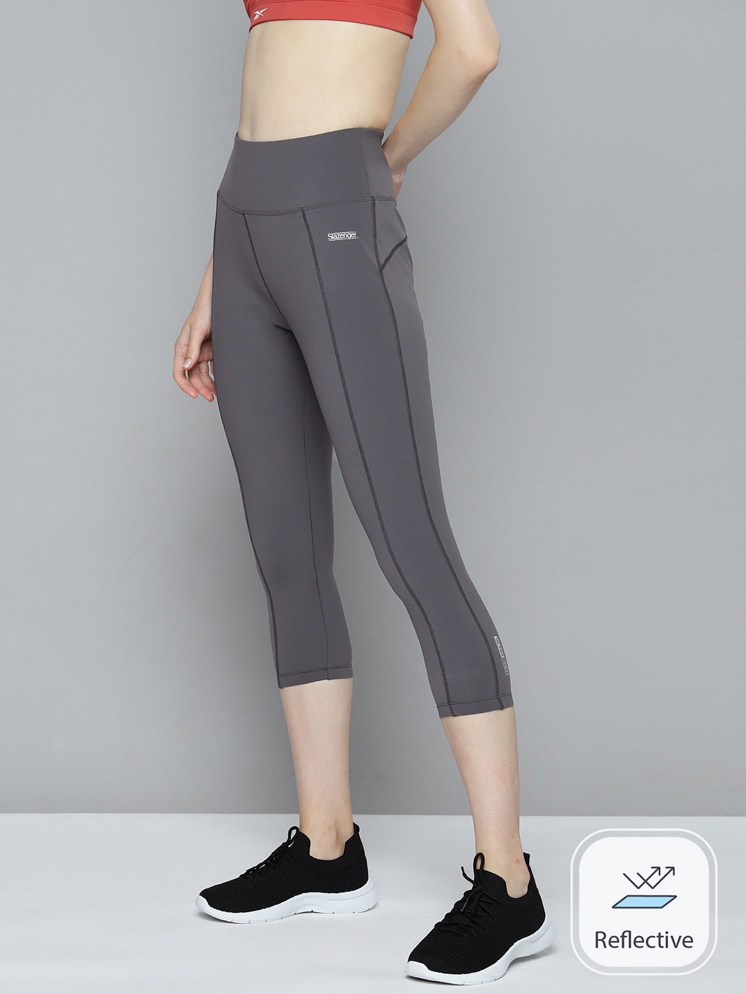 

Slazenger Rapid-Dry Reflective Three-Fourth Length Sports Tights, Grey