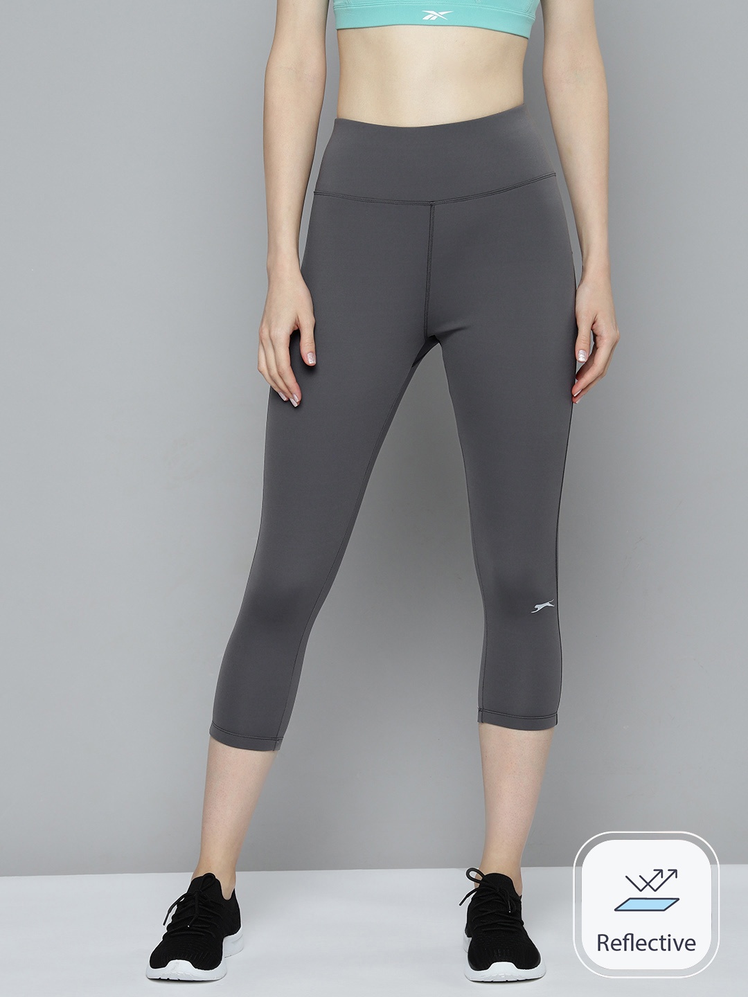 

Slazenger Rapid-Dry Reflective Cropped Sports Tights, Grey