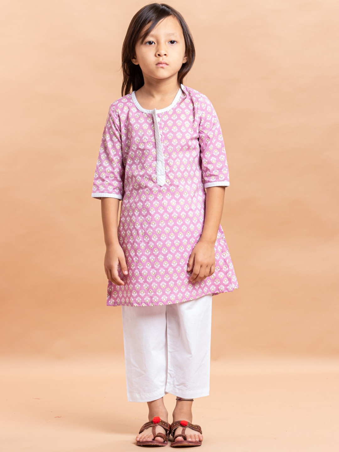 

Sangria Girls Printed Pure Cotton Kurta With Trouser, Purple