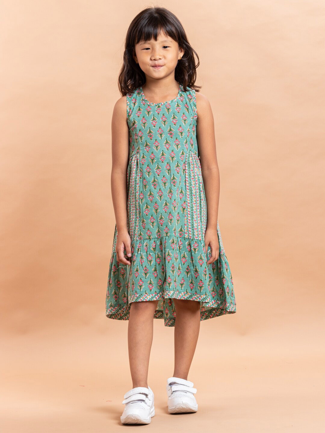 

Sangria Girls Green & Pink Ethnic Motifs Printed Pure Cotton A-Line Dress