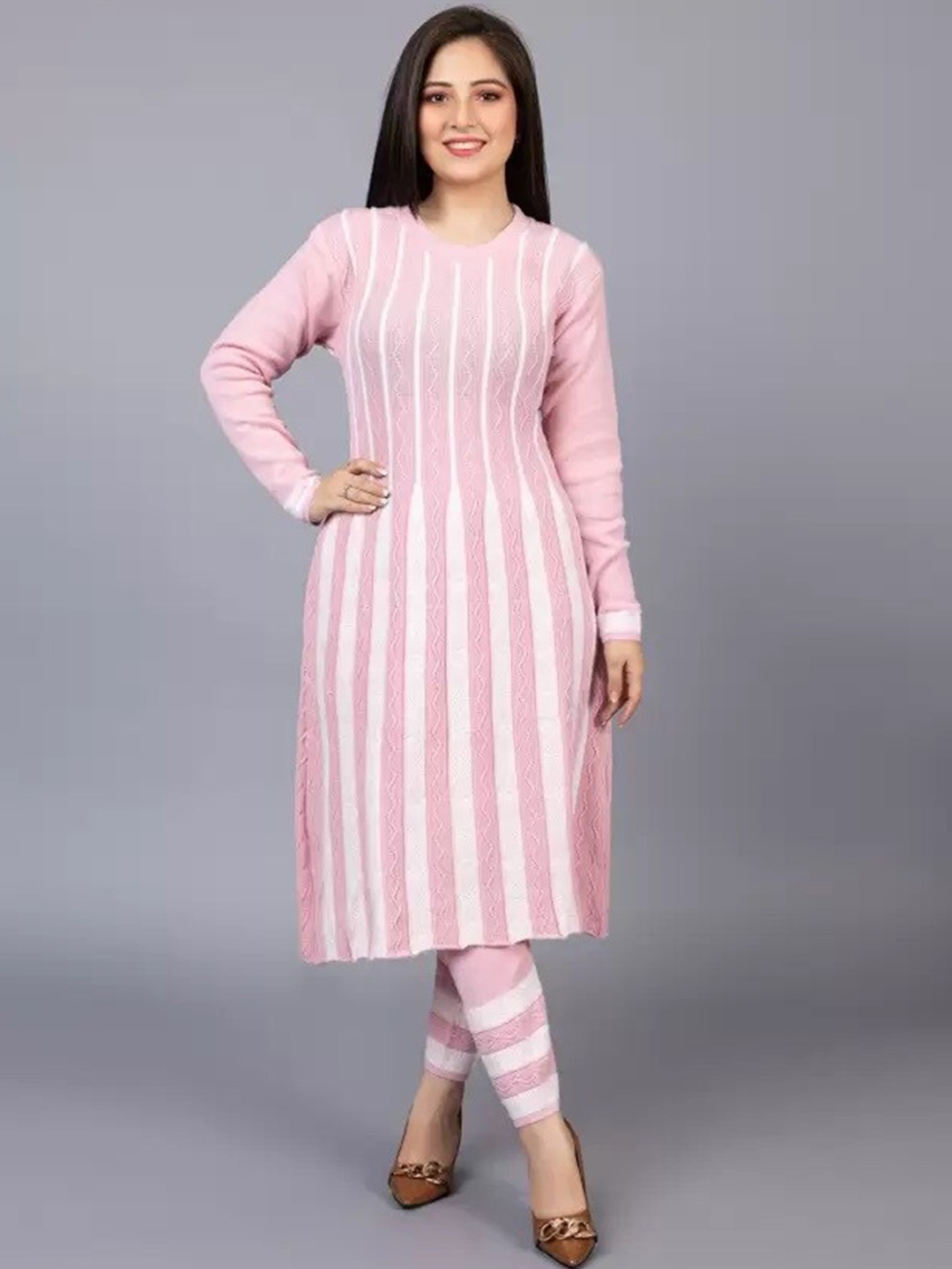 

SAMMYCO Woven Design Panelled Pure Wool A-Line Kurta And Trousers, Pink