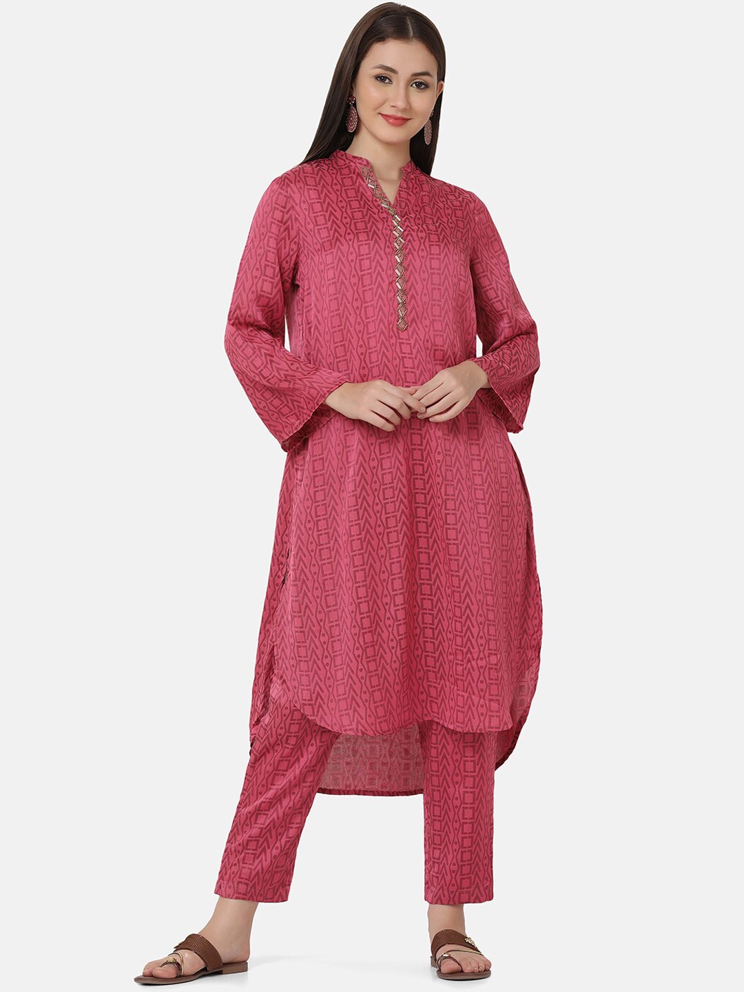 

FFU Geometric Printed A-line High Low Hem Kurta with Trousers, Magenta