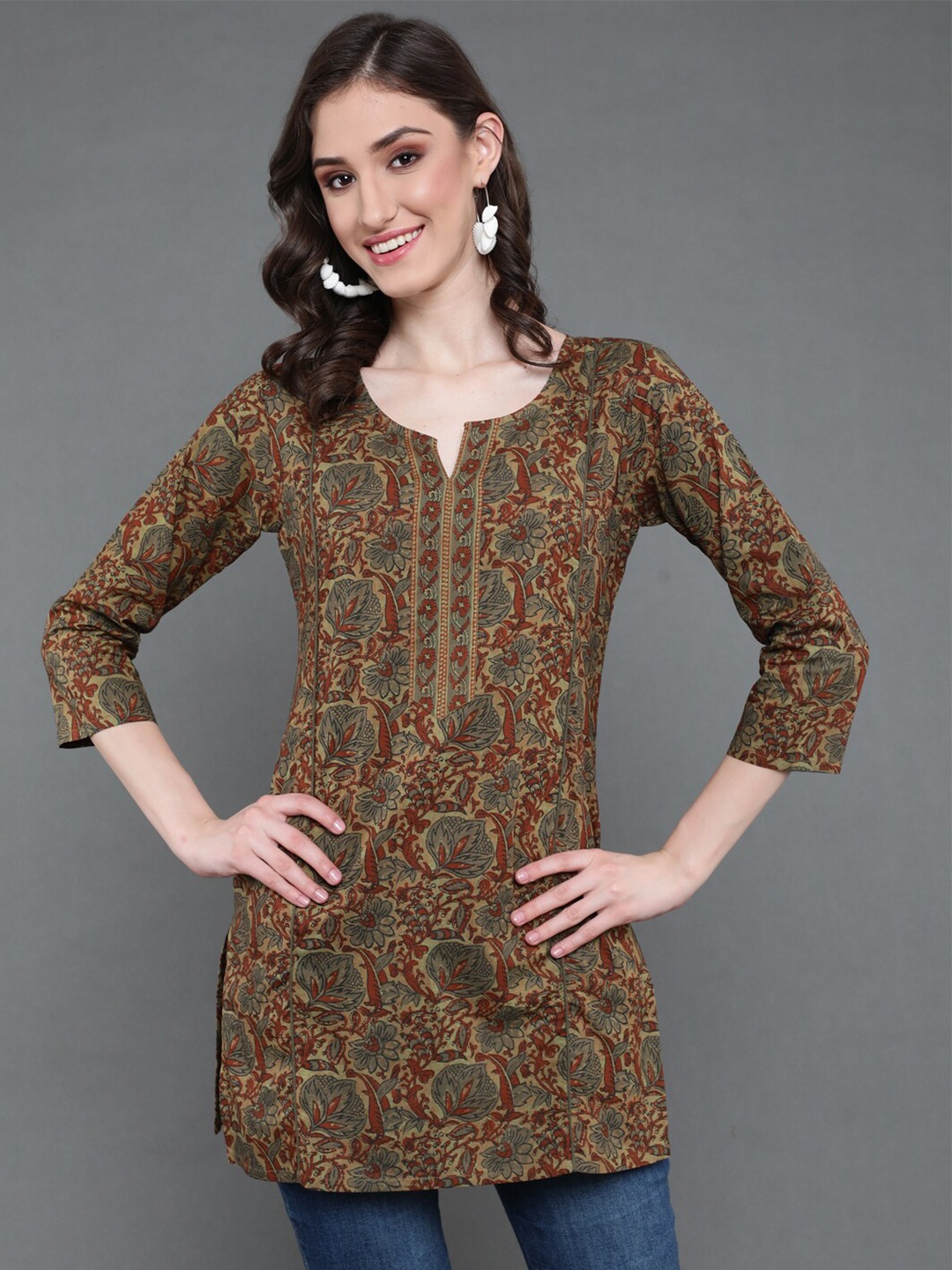 

antaran Floral Printed Straight Kurti, Green