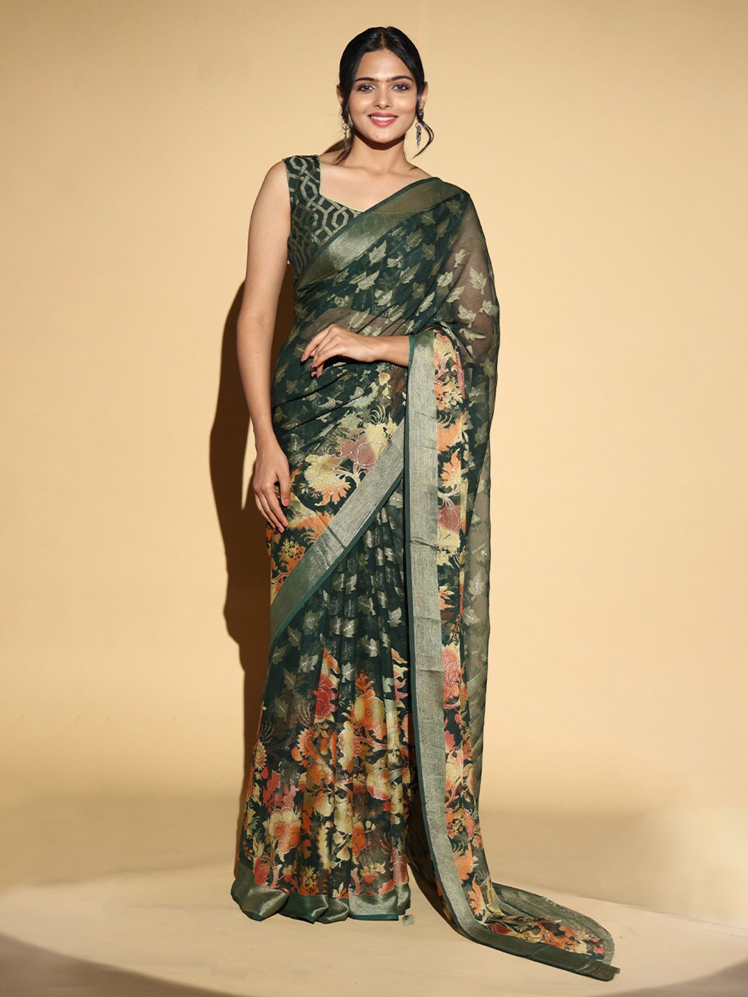 

VASTRANAND Floral Printed Zari Saree, Green