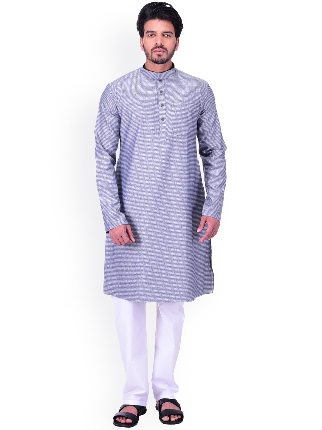 

Manyavar Men Blue Printed Straight Kurta