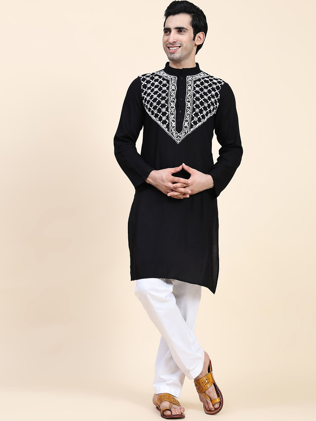 

HOUSE OF KARI Mandarin Collar Chikankari Pure Cotton Kurta, Black