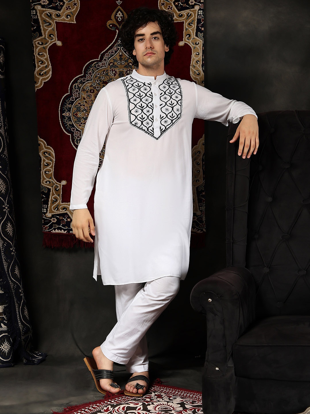 

HOUSE OF KARI Mandarin Collar Chikankari Pure Cotton Kurta, White