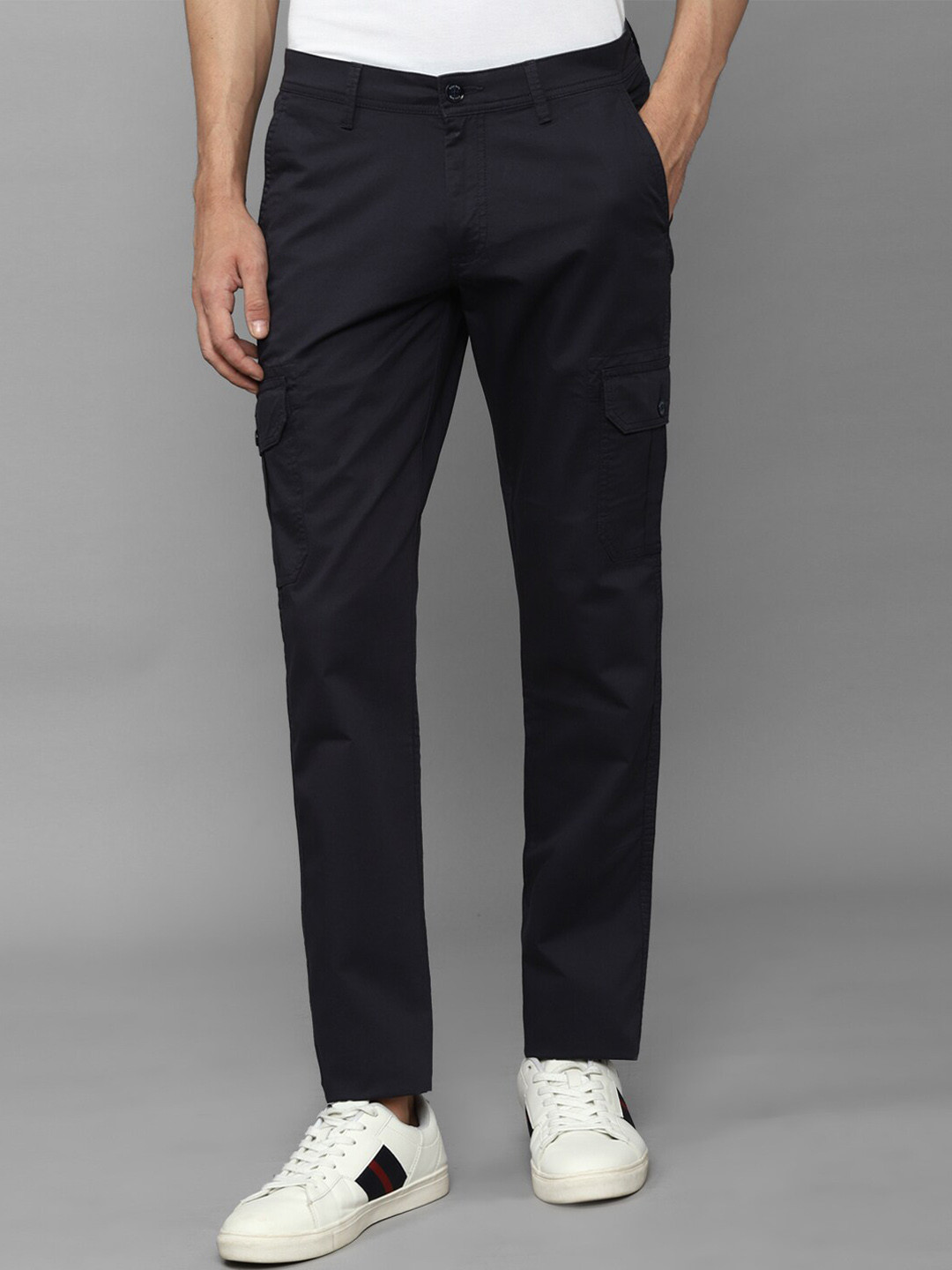

Allen Solly Men Slim Fit Cargos Trousers, Navy blue