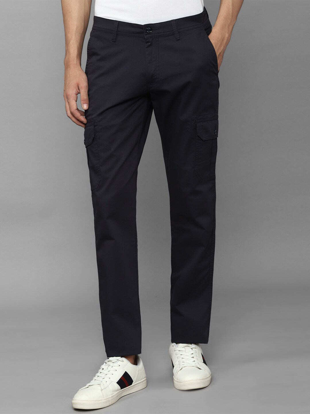 

Allen Solly Men Slim Fit Cargos Trousers, Navy blue