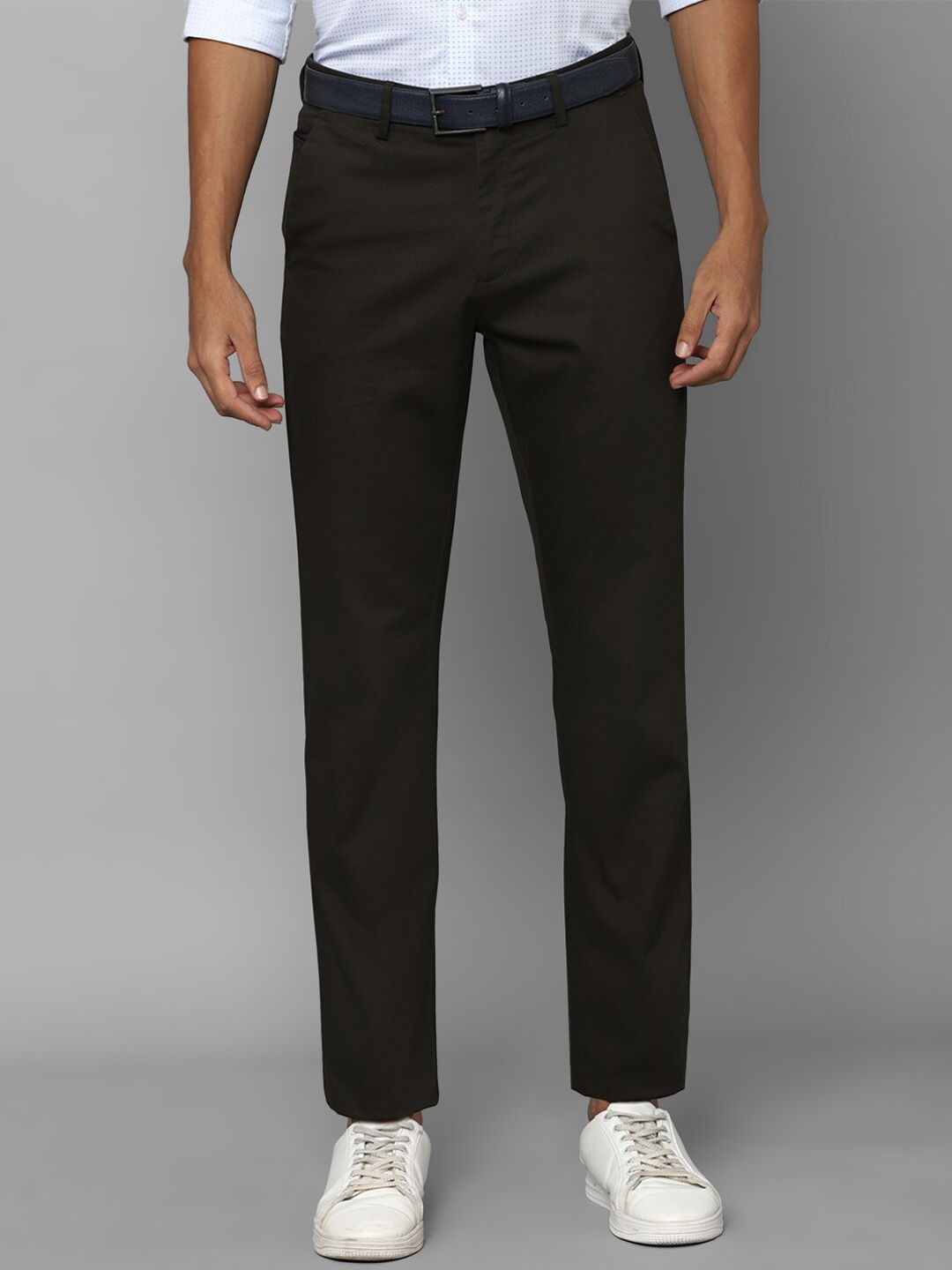 

Allen Solly Men Mid-Rise Trousers, Black