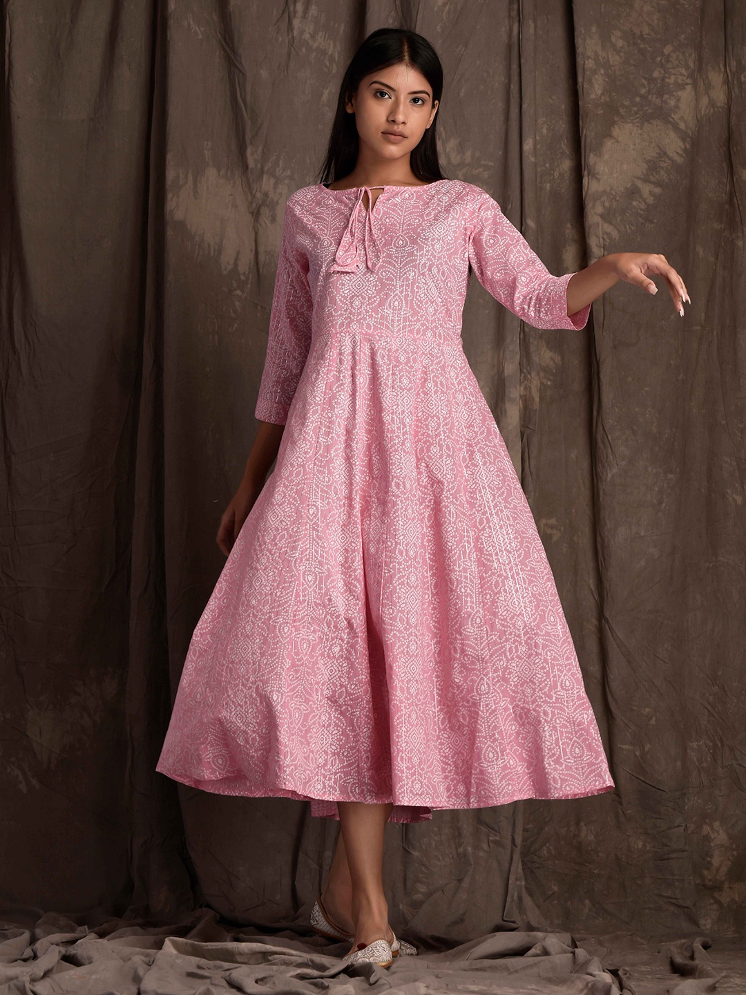

mokshi Bandhani Print Tie-Up Neck Pure Cotton A-Line Dress, Pink