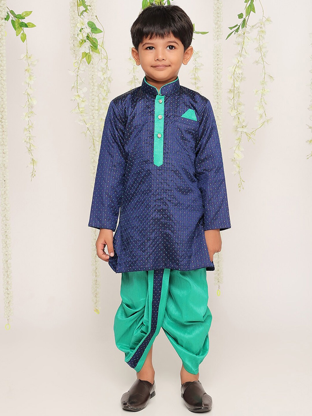 

KID1 Boys Geometric Embroidered Mandarin Collar Straight Kurta With Dhoti Pants, Blue