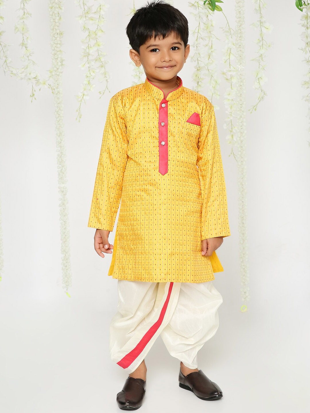 

KID1 Boys Ethnic Motifs Embroidered Mandarin Collar Straight Kurta With Dhoti Pants, Yellow