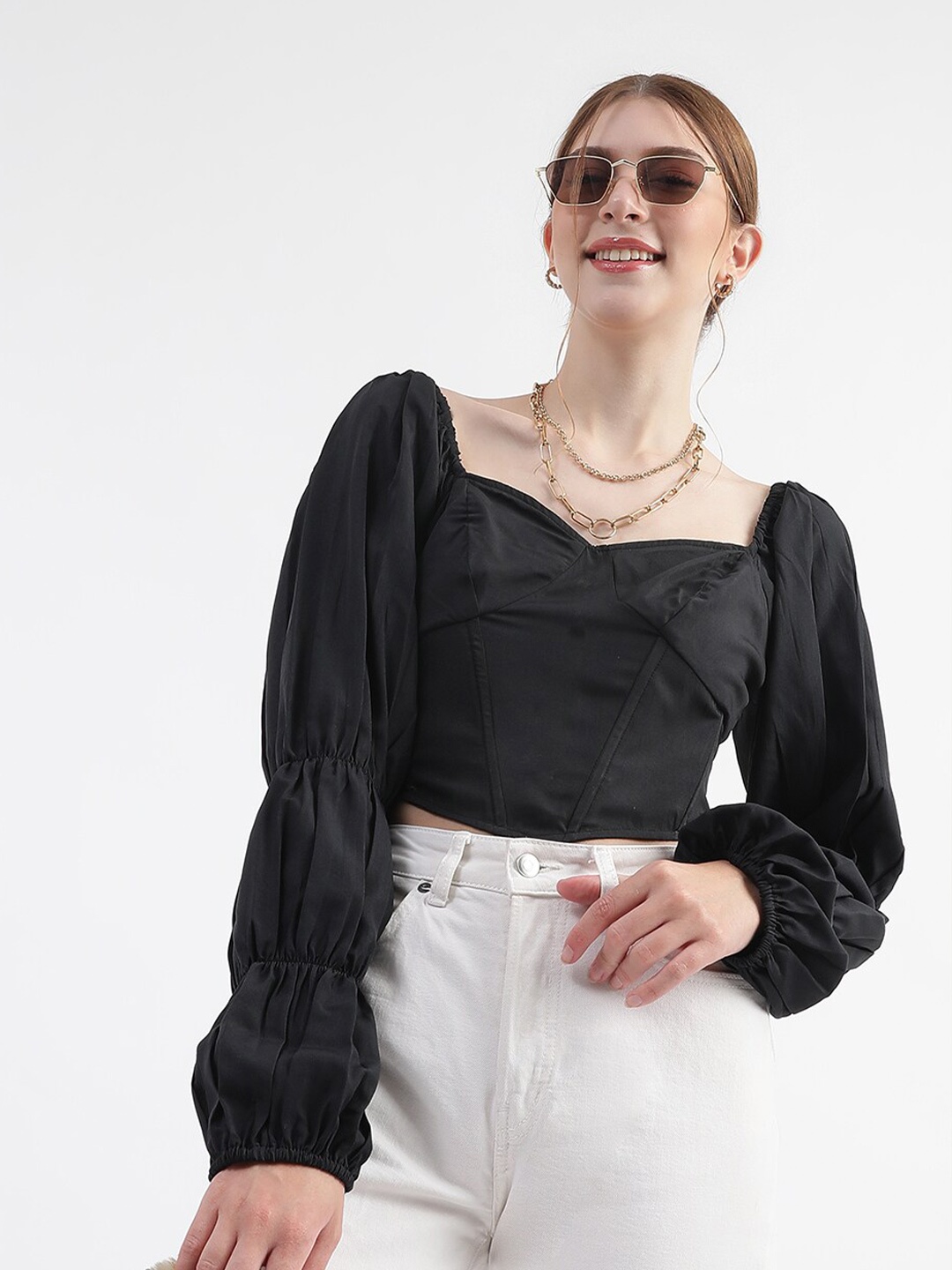 

Virgio Sweetheart Neck Puff Sleeves Crop Top, Black