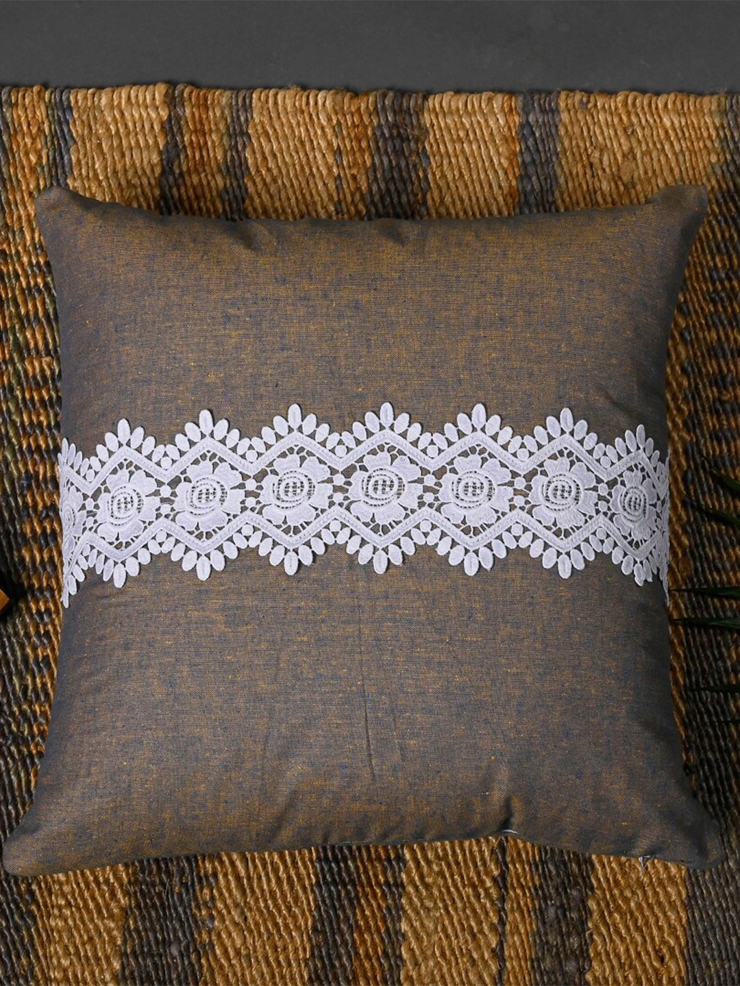 

OUSSUM 5 Pieces Brown & White Lace Detailed Cotton Square Cushion Covers