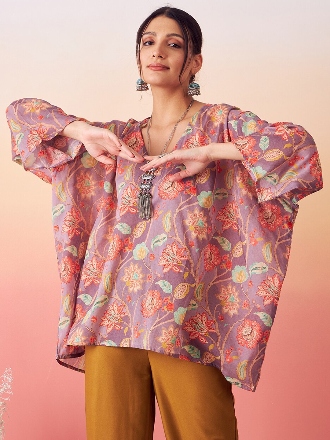 

stories of dori Floral Printed V-Neck A-Line Longline Cotton Top, Pink