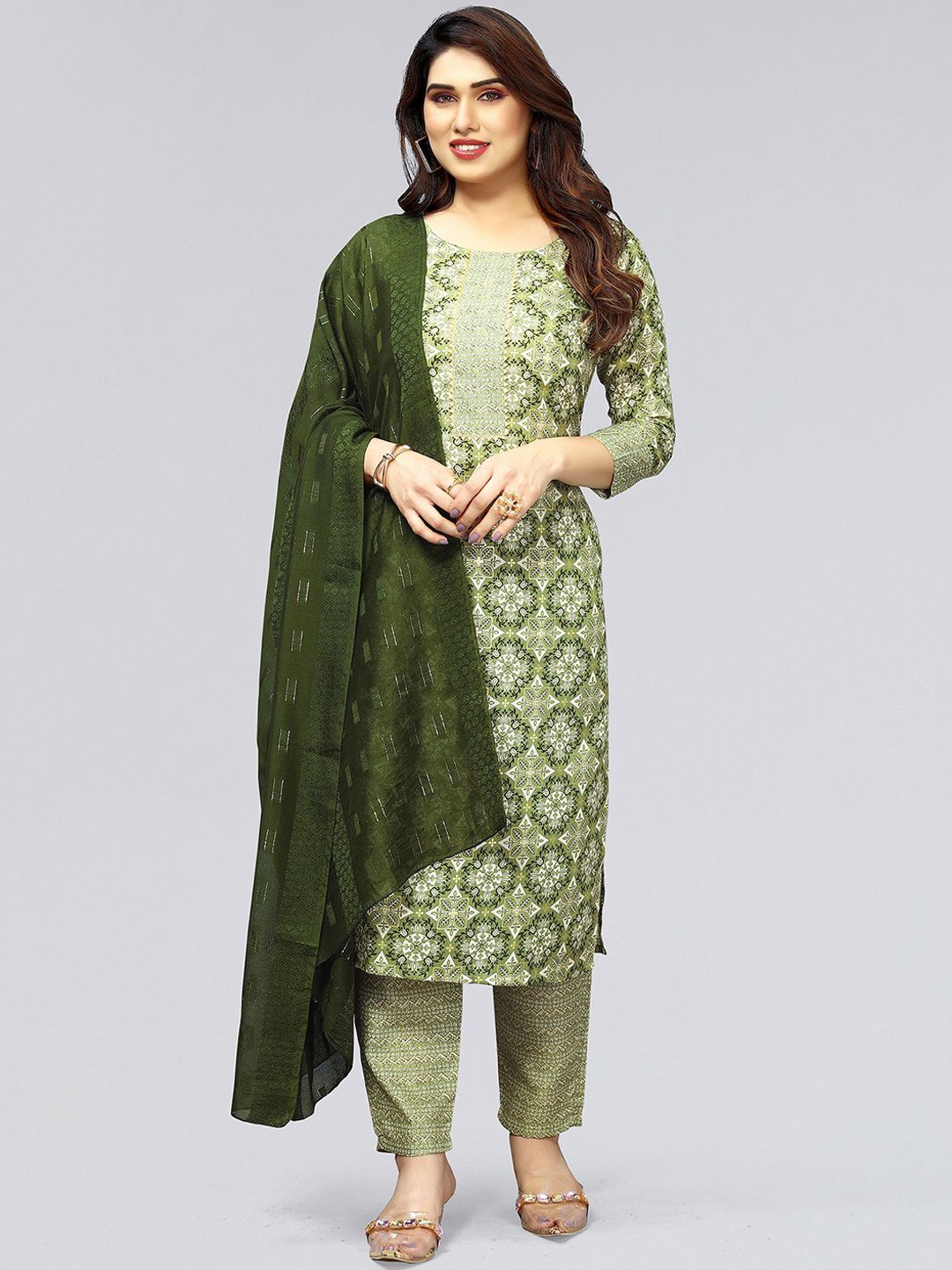 

KALINI Ethnic Motifs Printed Gotta Patti Detail Straight Kurta & Trousers With Dupatta, Green
