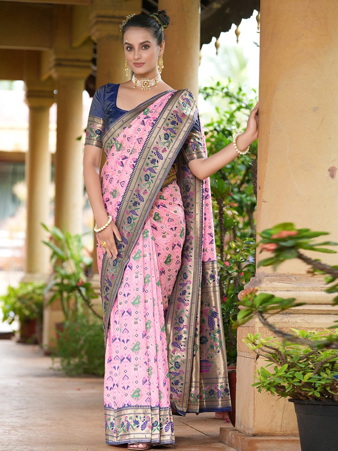 

Satrani Ethnic Motifs Zari Patola Saree, Peach