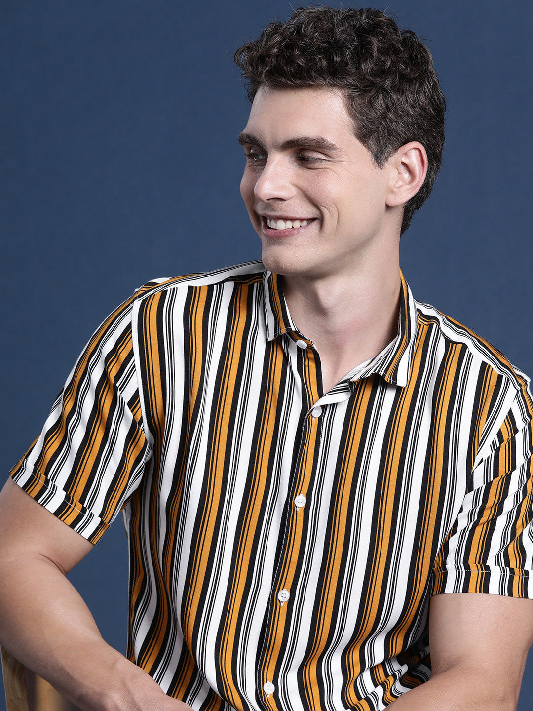 

Mast & Harbour Striped Spread-Collar Casual Shirt, White