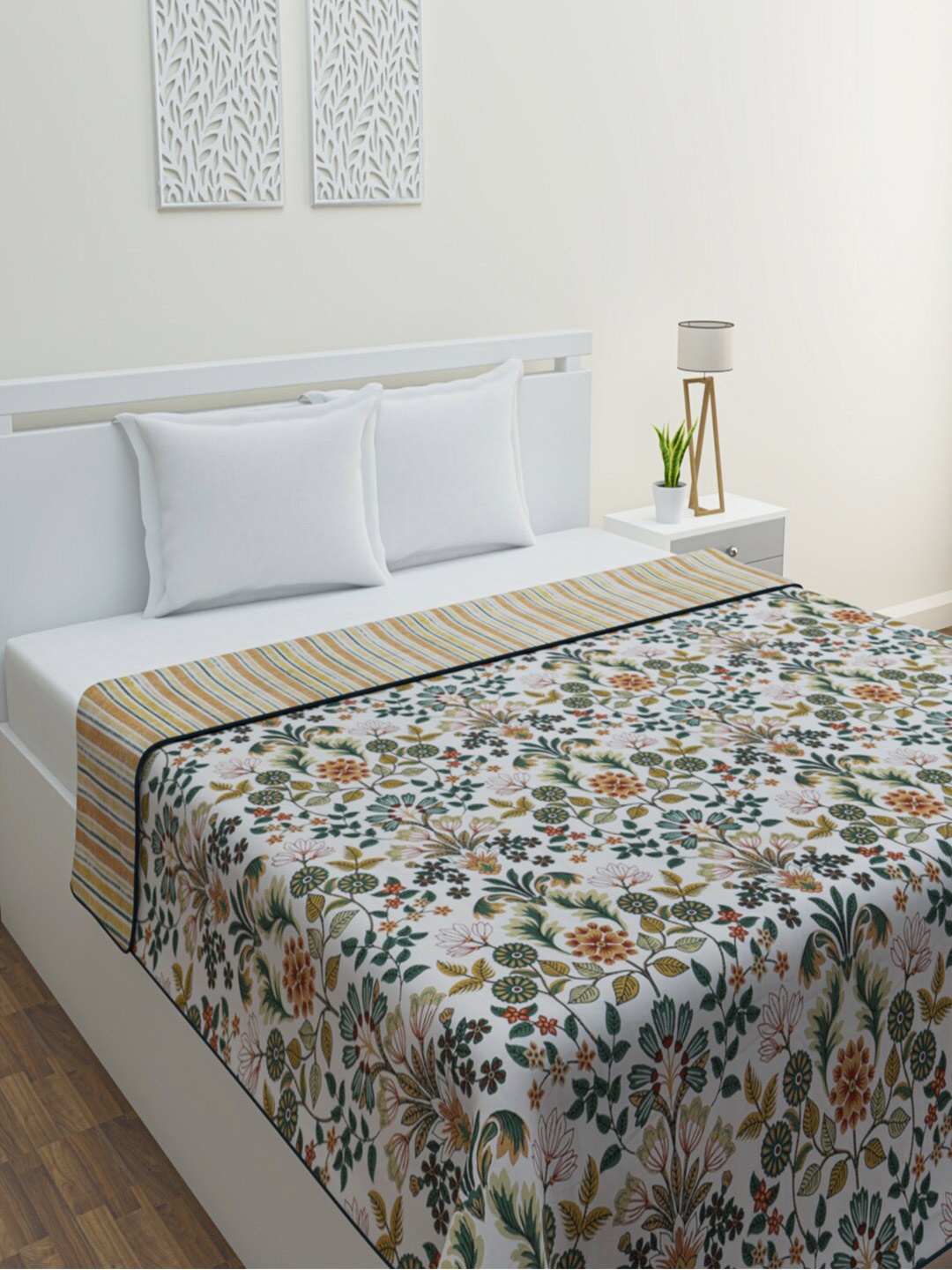 

HOME AFFAIRS Green Ethnic Motifs Reversible Cotton AC Room 300 GSM Single Bed Dohar