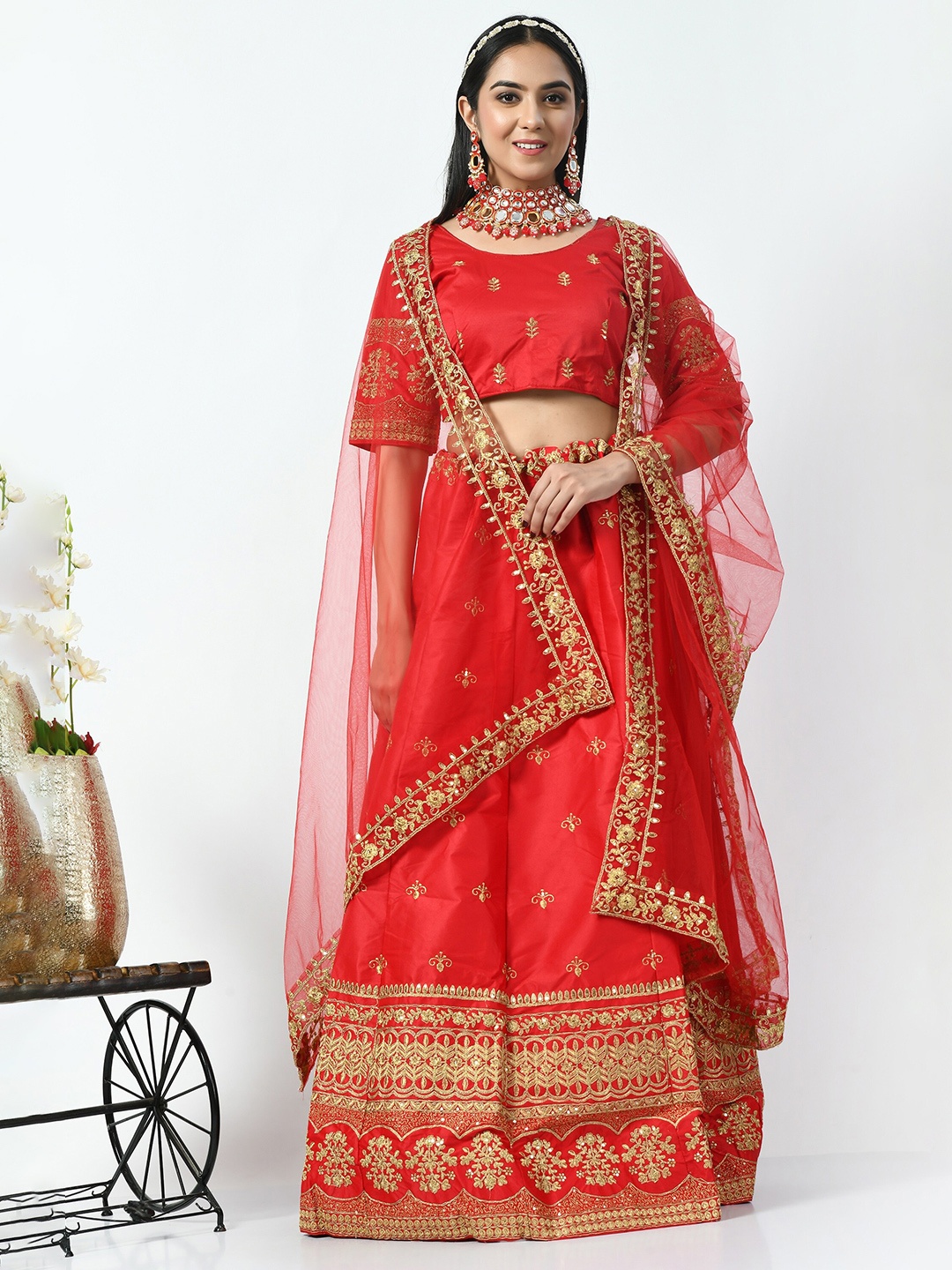 

Angroop Embroidered Sequinned Semi-Stitched Lehenga & Unstitched Blouse With Dupatta, Red